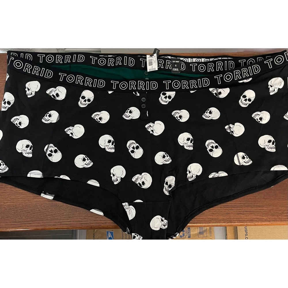 Torrid Sexy Brief Panties Women 6 Black Skull Green NEW 2 Pack Logo Waistband